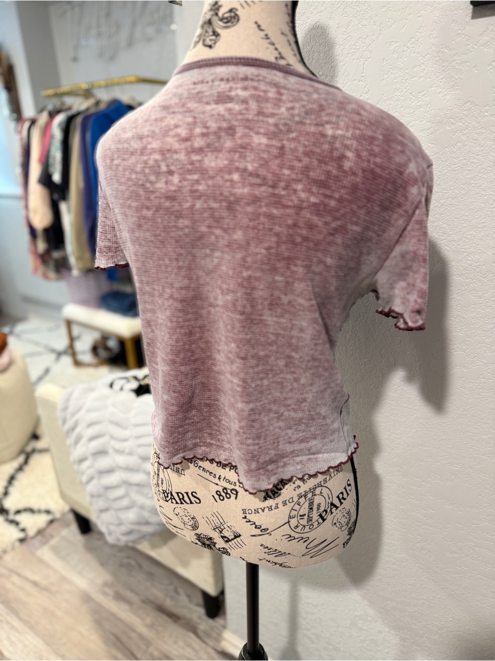 American Eagle Outfitters Burnout Tee Bundle Size Medium | 2 Short Sleeve Tops - Picture 6 of 13